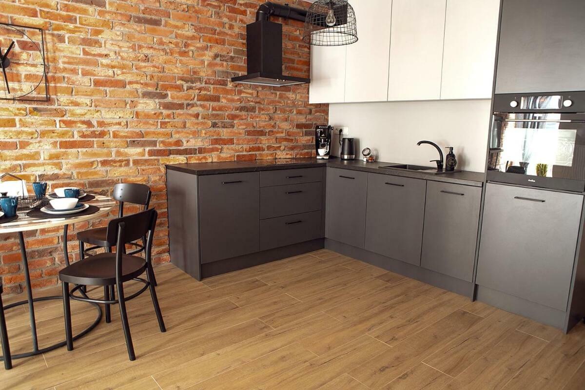 Concept Red Apartment Krasków Εξωτερικό φωτογραφία